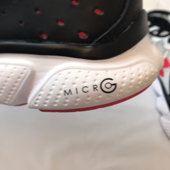 Men’s Undere Armour Running Shoes - Picture 3 of 6